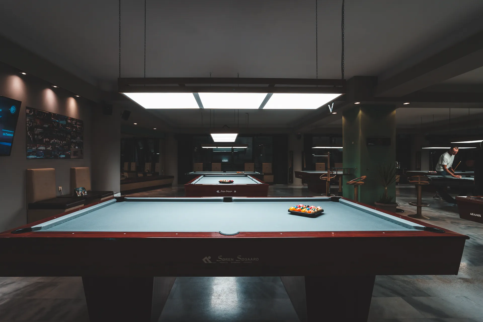 ARAMIS billiard hall overview